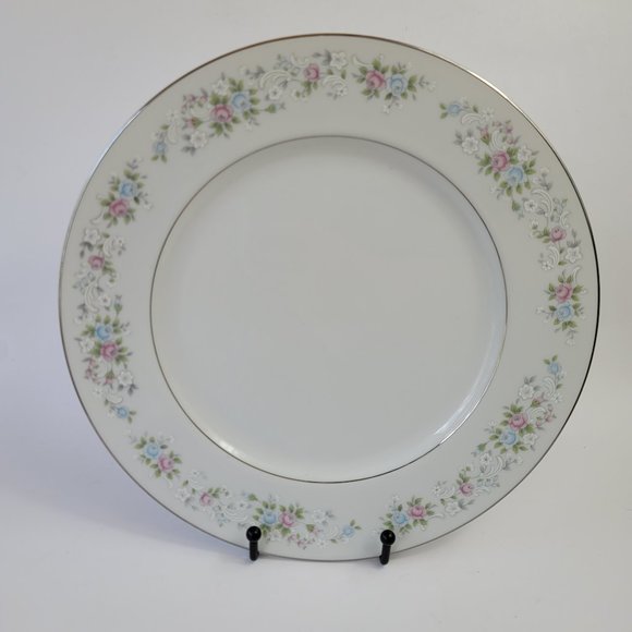 ONE Carlton Corsage China Dinner Plate Pink Blue & White Flowers on Rim - Picture 1 of 13